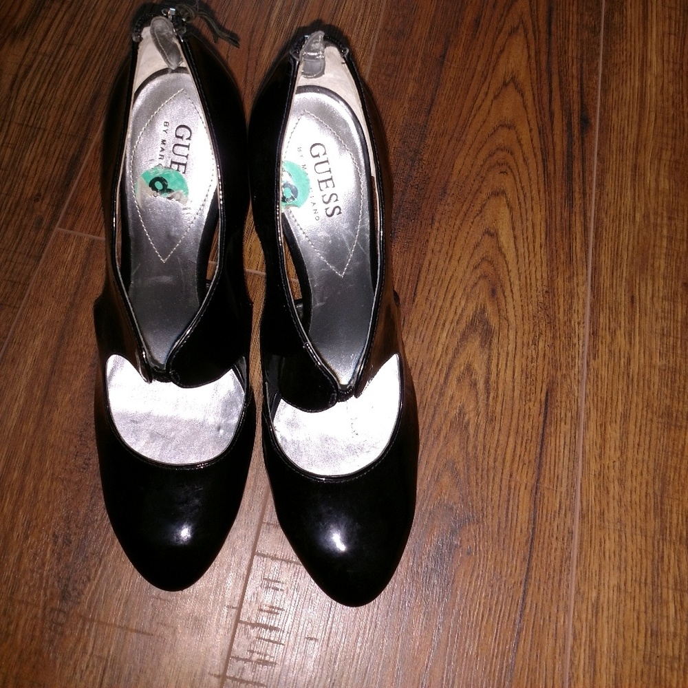 Black Guess heels